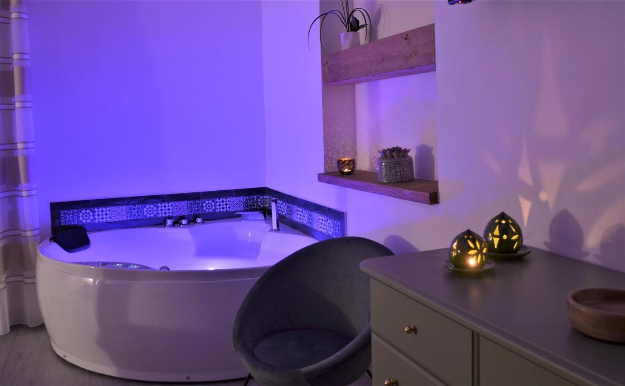 The Court Suites & Spa Таранто Экстерьер фото